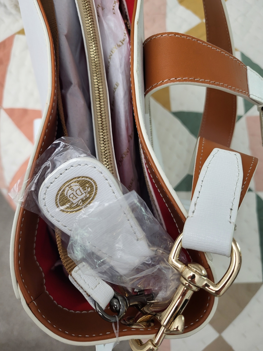 Dooney & Bourke Ashby White Leather Shoulder Bag with Gold Hardware - Picture 6 of 13